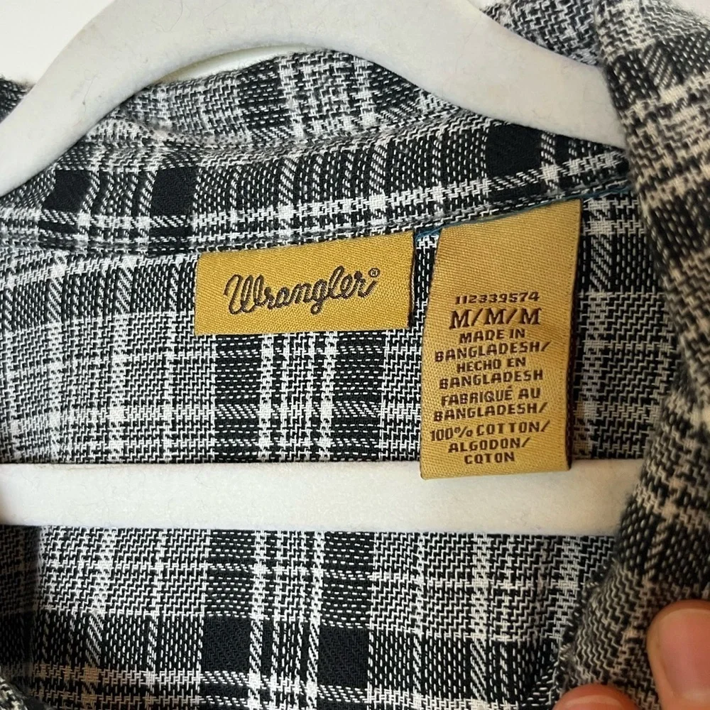 Wrangler Shirt Gray Long Sleeve Plaid Flannel Lightweight Women’s Sz M - Picture 8 of 10